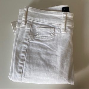 Hollister | White Crop High Rise Ripped Jeans Sz 1